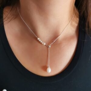 SILVER NECKLACE WITH SMALL OHRID PEARL AND SINGLE IN MIDDLE