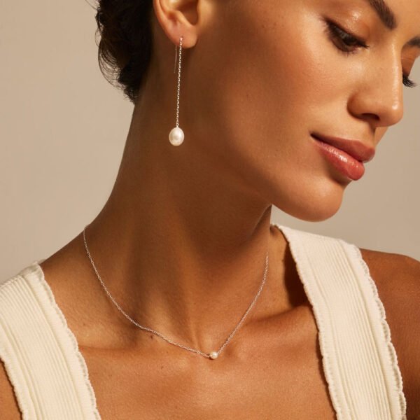 Silver Large Ohrid Pearl Drop Ear Threaders and Single Ohrid Pearl Choker Gift Set - Image 2